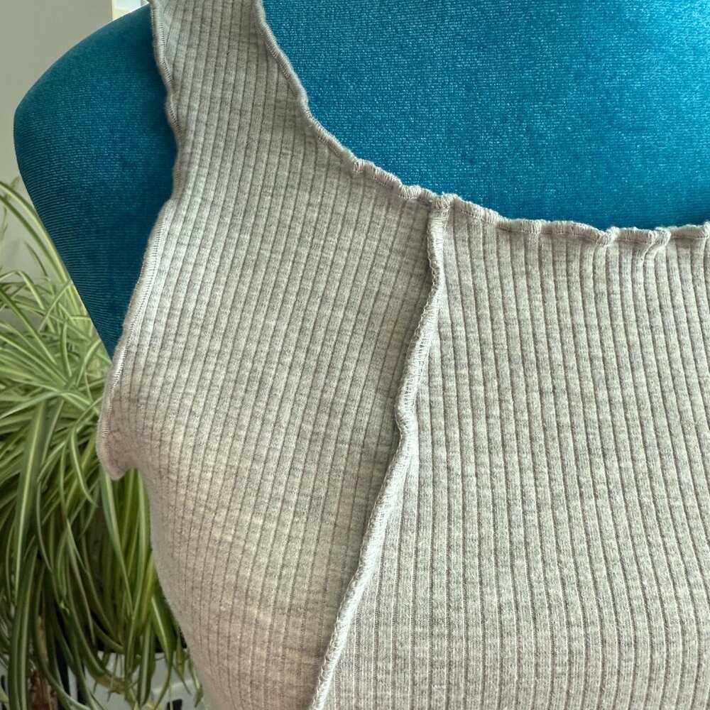 BP. Gray Ribbed Tank Top - Size S - Picture 2 of 6